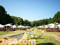 『葬送のフリーレン』千葉県で宿泊コラボが7月17日より開催。ヒンメルがフリーレンに指輪を贈るシーンを再現したフォトスポットなどが設置