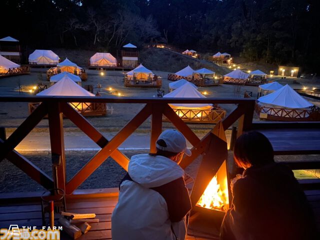 『葬送のフリーレン』千葉県で宿泊コラボが7月17日より開催。ヒンメルがフリーレンに指輪を贈るシーンを再現したフォトスポットなどが設置