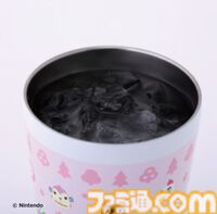 『あつまれ どうぶつの森』葉っぱとまめきち＆つぶきちのキルティングポーチ、さくら・喫茶ハトのタンブラーが本日（3/31）発売