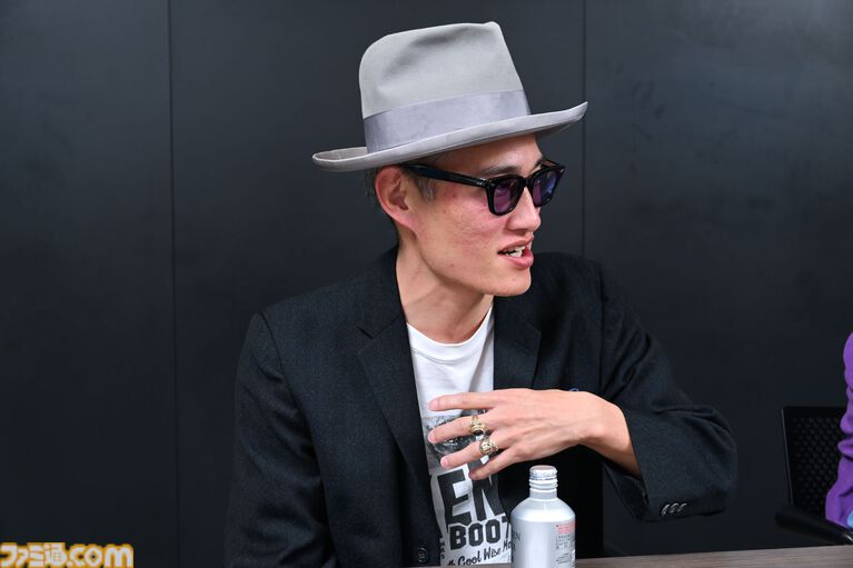 FLOWが新曲『5TELLA』でゲーム『機動戦士ガンダム アーセナルベース WAVECHOES』と出会った。“アニメ主題歌請負人”歴22年、アニソンフェスも主催するロックバンドがずっと全力な理由