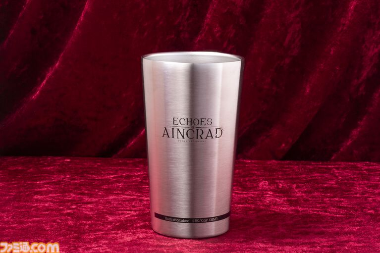 『SAO』ゲーム最新作『Echoes of Aincrad』プレミアムエディションに同梱されるグッズの実物画像が公開。ビジュアルブック収録の設定資料も一部お披露目