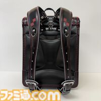 『マイクラ』モデルのランドセルが予約受付中。ビビットピンク、青、パールラベンダーステッチの3色が今年から仲間入り。2027年3月お届け