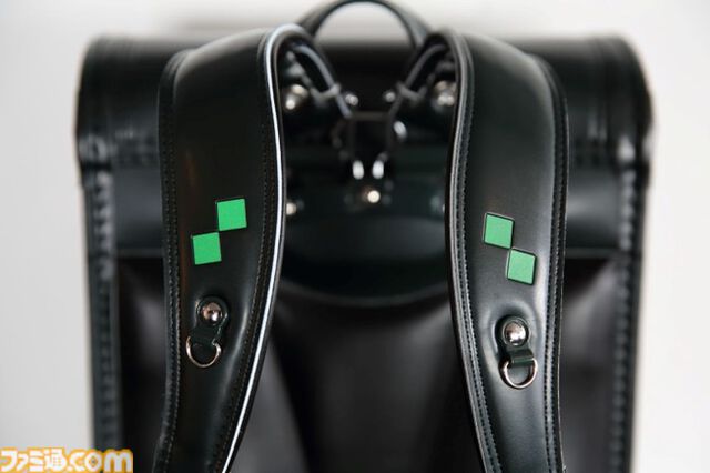 『マイクラ』モデルのランドセルが予約受付中。ビビットピンク、青、パールラベンダーステッチの3色が今年から仲間入り。2027年3月お届け