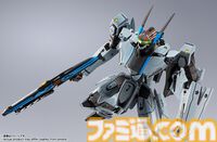 【マクロスF】『トップガン』コラボ、マーヴェリックカラーのVF-25が登場。変形ギミック搭載のフィギュアが本日（4/3）予約開始