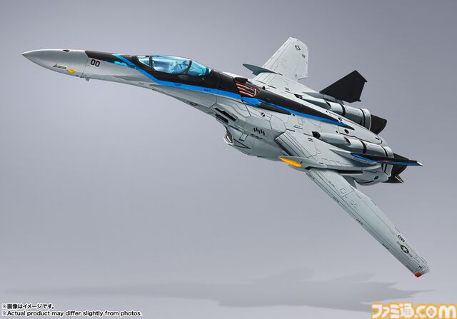 【マクロスF】『トップガン』コラボ、マーヴェリックカラーのVF-25が登場。変形ギミック搭載のフィギュアが本日（4/3）予約開始