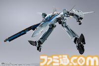 【マクロスF】『トップガン』コラボ、マーヴェリックカラーのVF-25が登場。変形ギミック搭載のフィギュアが本日（4/3）予約開始