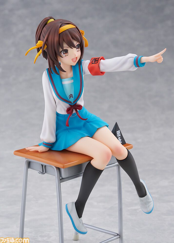 涼宮ハルヒの憂鬱 ポニーテール 希少 ドール アゾン ジャージ付き 画像ページ (15/18) 『涼宮ハルヒの憂鬱』アニメ20周年記念ver