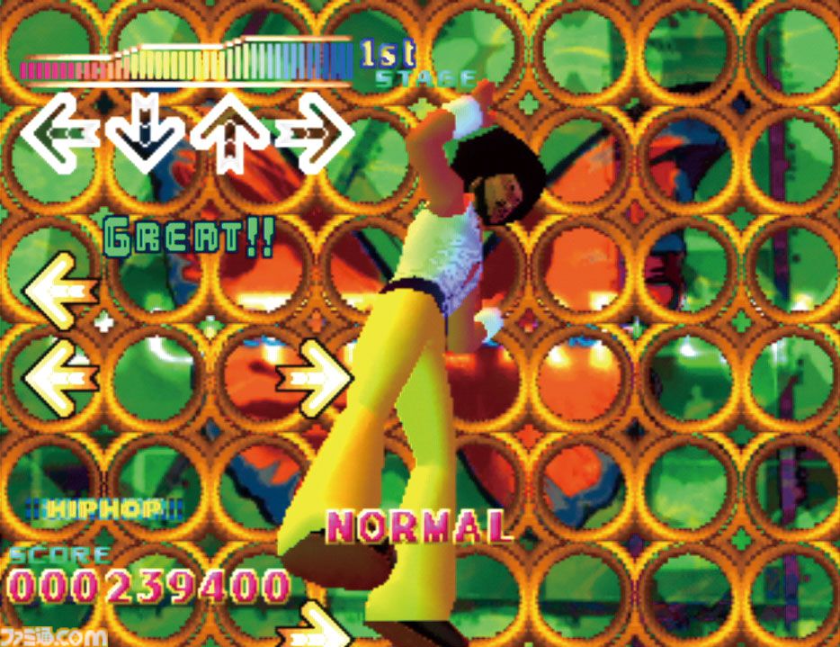 PS版『DDR』が発売された日。マット型の専用コントローラを使い、足で