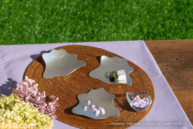 『ポケモン』モンスターボールの器が登場。伝統工芸“鋳物”コレクション7月1日発売。メタモン型トレーは柔らかく自由自在に曲げられる