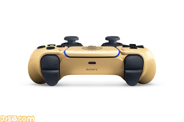 『007 First Light』デザインのPS5“デュアルセンス”が4/17から予約受付を開始。『007』のコードネームがプリントされた高級感あふれるゴールドカラー