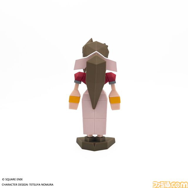 『FF7』エアリス、ティファのポリゴンソフビ発売決定。オリジナル版のデフォルメデザイン再現フィギュア【7/25発売】