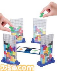 『テトリス』がボードゲームになって登場。テトリミノを実際に手に持って、落として、積み上げる体験が最大4人対戦で楽しめる