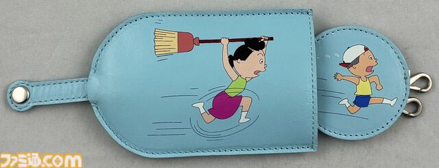 『サザエさん』エンディングのあのロッジを再現したバッグの再販が決定。アニメ放送55周年を記念したイベント“サザエさんあさひが丘スーパー”で購入可能。価格は68000円