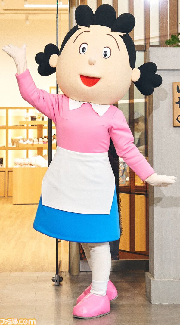 『サザエさん』エンディングのあのロッジを再現したバッグの再販が決定。アニメ放送55周年を記念したイベント“サザエさんあさひが丘スーパー”で購入可能。価格は68000円