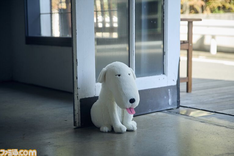 『ワンピース』オレンジの町に登場したシュシュがふわふわのマスコットになって4/17発売。ドアストッパーとしても使用可能。ペットフード屋の前でなくとも鎮座する