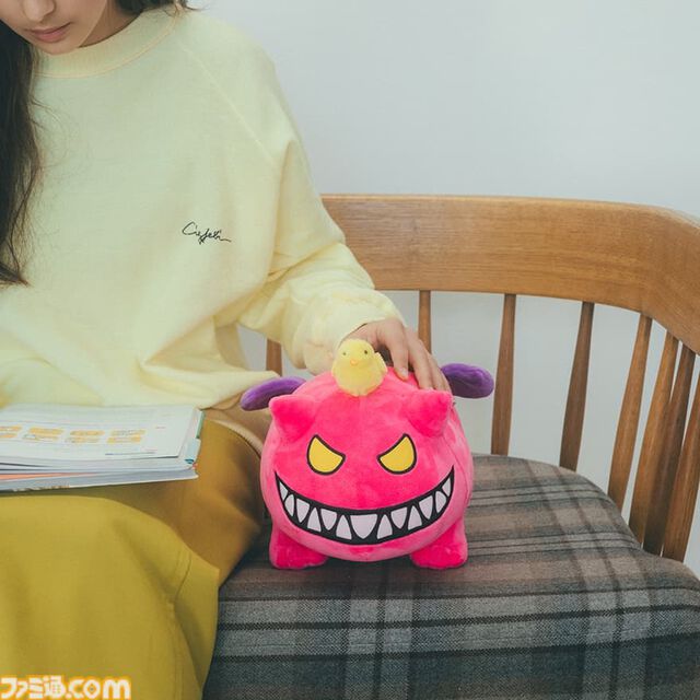 『MOTHER3』きゅうきょくキマイラのぬいぐるみやトートバッグなど20周年記念グッズが登場。コンバースとのコラボスニーカー新作も発売