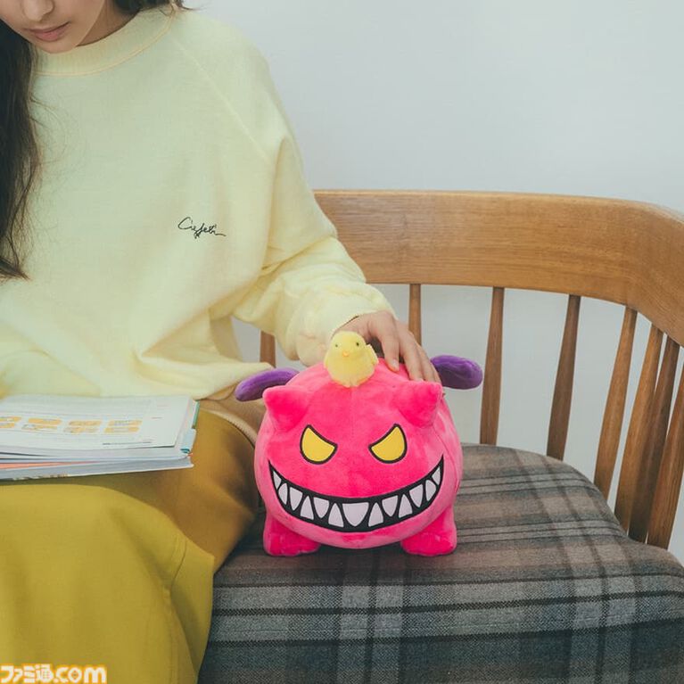 『MOTHER3』きゅうきょくキマイラのぬいぐるみやトートバッグなど20周年記念グッズが登場。コンバースとのコラボスニーカー新作も発売