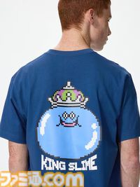 『ドラクエ』ユニクロUTが4月29日発売。いまにも合体しそうなスライム8匹、合体後のキングスライムをドット絵で再現したデザインがかわいい