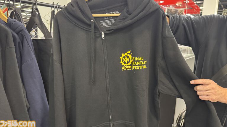 【FF14】北米ファンフェス2026 Day0リポート。すでにヒカセンが溢れるお祭り前日はギフトショップでグッズ購入できちゃう。会場近くのコラボJollibeeは驚異の2時間待ち！