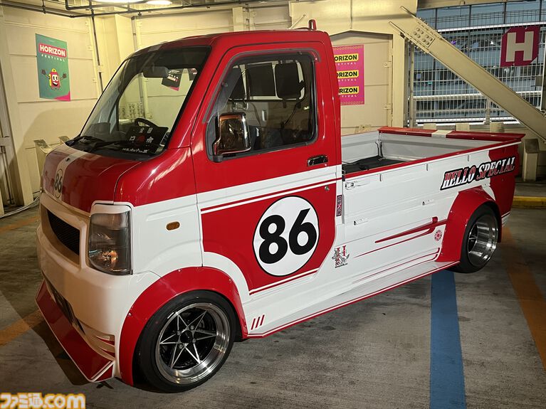 『Forza Horizon 6』渋谷に世界中の名車が集結。日本文化の魅力が味わえる屋台やハンドルコントローラーによる試遊まで盛りだくさんだった関係者向け体験型イベントをリポート