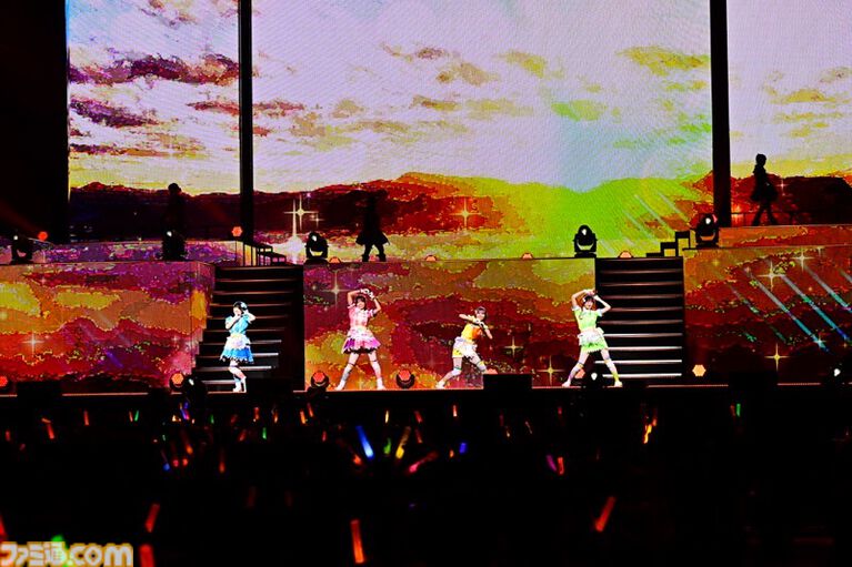 『シャニマス』8thライブ“∞thLIVE iと夢”のDay1リポート。3Dのアイドルたちと共演しながら『シャイニーカラーズ』珠玉の楽曲を披露