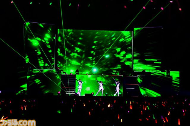 『シャニマス』8thライブ“∞thLIVE iと夢”のDay1リポート。3Dのアイドルたちと共演しながら『シャイニーカラーズ』珠玉の楽曲を披露