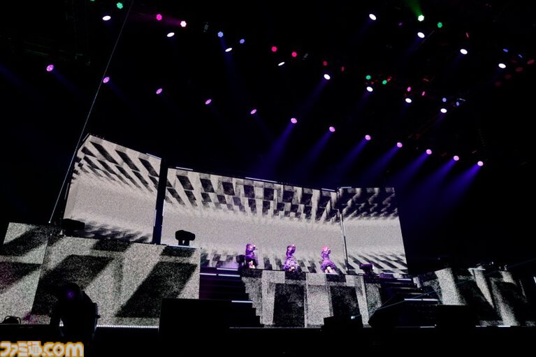 『シャニマス』8thライブ“∞thLIVE iと夢”のDay1リポート。3Dのアイドルたちと共演しながら『シャイニーカラーズ』珠玉の楽曲を披露