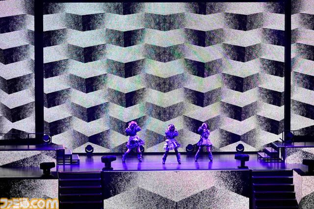 『シャニマス』8thライブ“∞thLIVE iと夢”のDay1リポート。3Dのアイドルたちと共演しながら『シャイニーカラーズ』珠玉の楽曲を披露