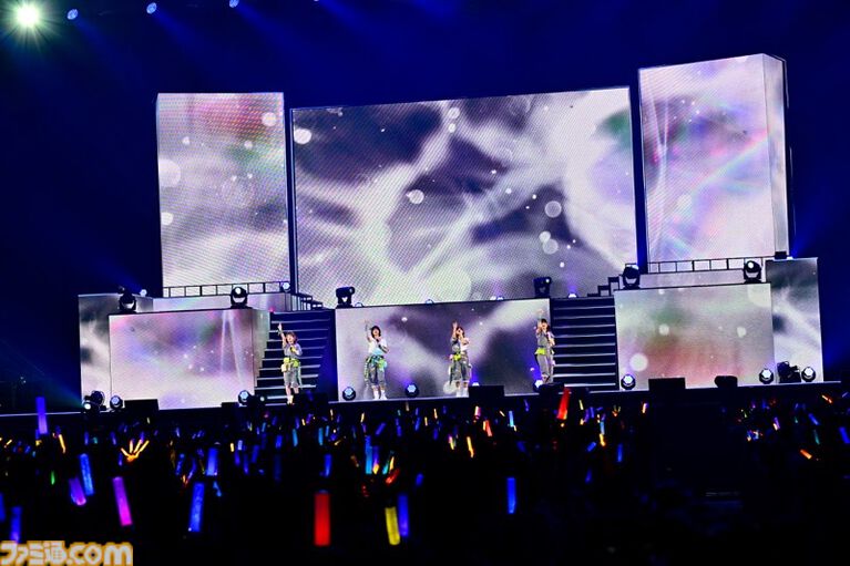 『シャニマス』8thライブ“∞thLIVE iと夢”のDay1リポート。3Dのアイドルたちと共演しながら『シャイニーカラーズ』珠玉の楽曲を披露