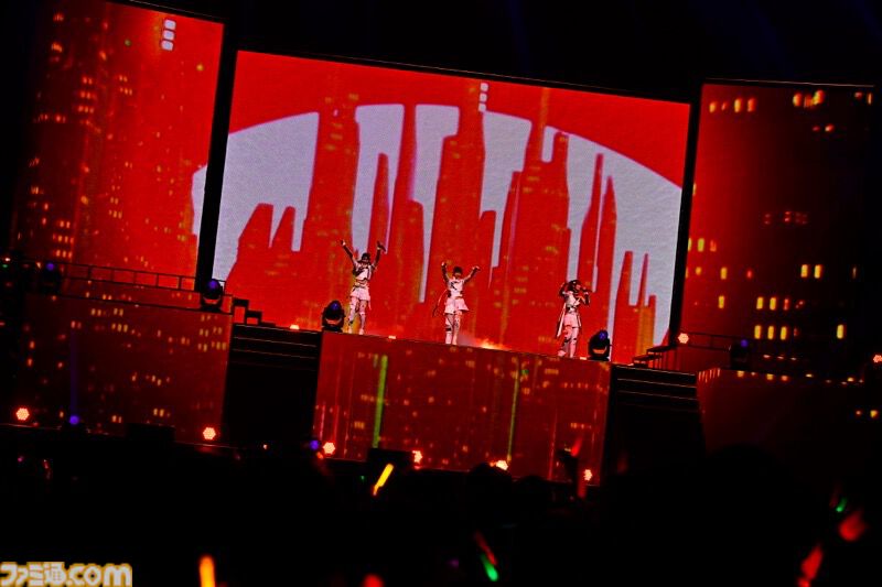 『シャニマス』8thライブ“∞thLIVE iと夢”のDay1リポート。3Dのアイドルたちと共演しながら『シャイニーカラーズ』珠玉の楽曲を披露