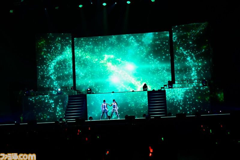 『シャニマス』8thライブ“∞thLIVE iと夢”のDay1リポート。3Dのアイドルたちと共演しながら『シャイニーカラーズ』珠玉の楽曲を披露