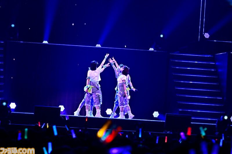 『シャニマス』8thライブ“∞thLIVE iと夢”のDay1リポート。3Dのアイドルたちと共演しながら『シャイニーカラーズ』珠玉の楽曲を披露