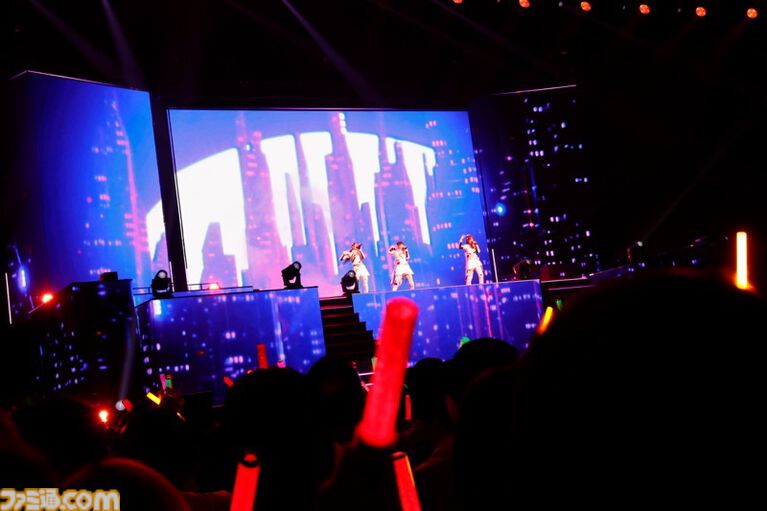 『シャニマス』8thライブ“∞thLIVE iと夢”のDay1リポート。3Dのアイドルたちと共演しながら『シャイニーカラーズ』珠玉の楽曲を披露