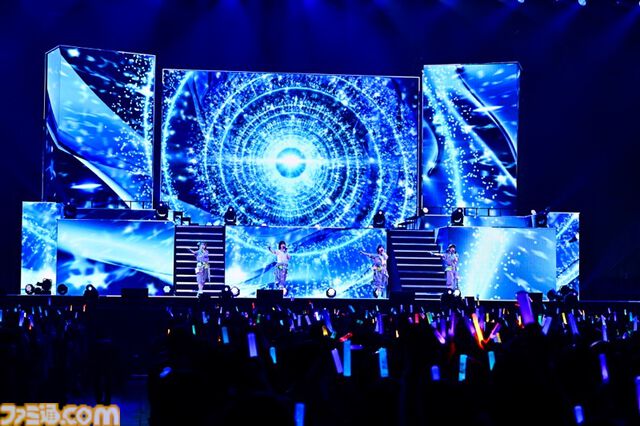 『シャニマス』8thライブ“∞thLIVE iと夢”のDay1リポート。3Dのアイドルたちと共演しながら『シャイニーカラーズ』珠玉の楽曲を披露