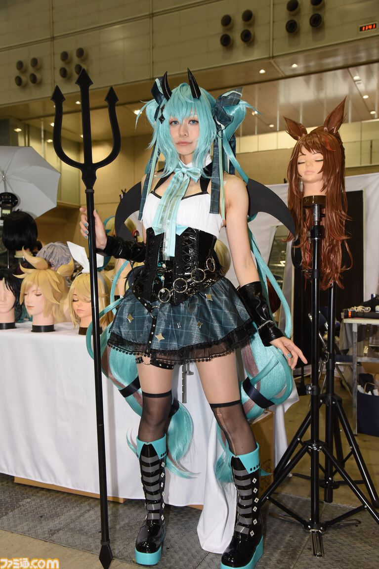 【ニコ超2026】コスプレ速報！ 『ポケモンチャンピオンズ』メガスターミーや鍛えた腹筋が美しい『ドラクエ3』女戦士など、初日の会場を彩ったコスプレイヤーを一挙掲載