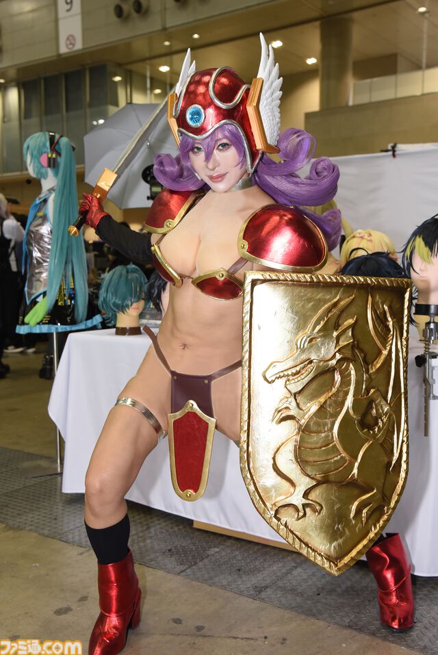 【ニコ超2026】コスプレ速報！ 『ポケモンチャンピオンズ』メガスターミーや鍛えた腹筋が美しい『ドラクエ3』女戦士など、初日の会場を彩ったコスプレイヤーを一挙掲載