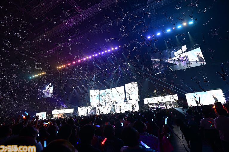 『シャニマス』8thライブ“∞thLIVE iと夢”Day2リポート。新旧楽曲を織り交ぜたキャストたちの圧巻のパフォーマンスと考察しがいのある演出で無限大の可能性を秘めたアイドルの未来を描く