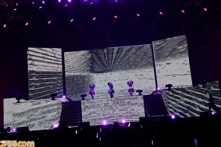 『シャニマス』8thライブ“∞thLIVE iと夢”Day2リポート。新旧楽曲を織り交ぜたキャストたちの圧巻のパフォーマンスと考察しがいのある演出で無限大の可能性を秘めたアイドルの未来を描く