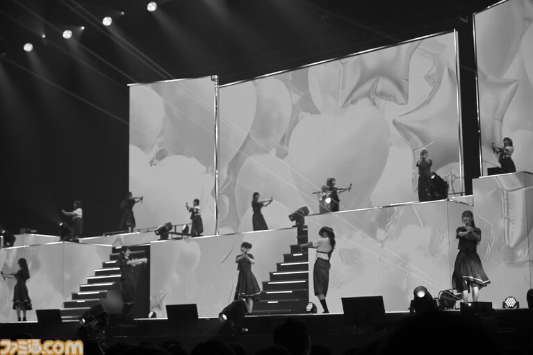 『シャニマス』8thライブ“∞thLIVE iと夢”Day2リポート。新旧楽曲を織り交ぜたキャストたちの圧巻のパフォーマンスと考察しがいのある演出で無限大の可能性を秘めたアイドルの未来を描く