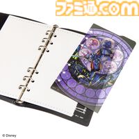 『キングダム ハーツ』ソラやキーブレードがデザインされた手帳カバーが登場。トラヴァースタウンやワンダーランドをテーマにしたステッカーやフィルム付箋セットなども発売