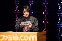 『ハンドラ』飴宮怠美の前日譚小説は「ちょっと薄暗い話」。黒沢ともよさんサプライズ出演の朗読劇もあった1周年イベントを、インタビュー付きでリポート