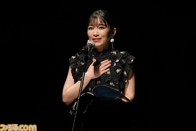 『ハンドラ』飴宮怠美の前日譚小説は「ちょっと薄暗い話」。黒沢ともよさんサプライズ出演の朗読劇もあった1周年イベントを、インタビュー付きでリポート