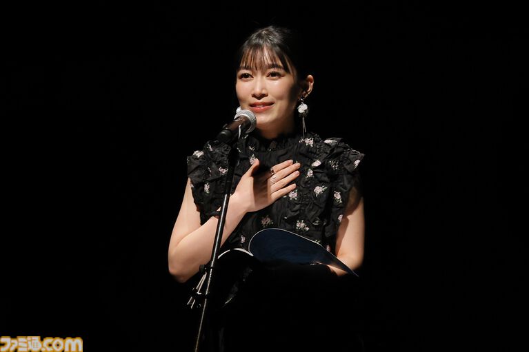 『ハンドラ』飴宮怠美の前日譚小説は「ちょっと薄暗い話」。黒沢ともよさんサプライズ出演の朗読劇もあった1周年イベントを、インタビュー付きでリポート