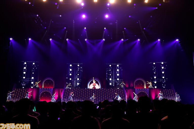 『アイマス ミリオンライブ！』13thライブDAY1リポート。高山紗代子主演の“全力援走”の名に相応しい、MCなしのノンストップライブに圧倒される。新曲『SPARKERS』のライブ初披露も