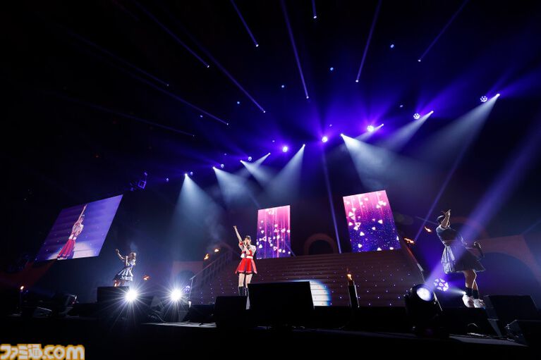 『アイマス ミリオンライブ！』13thライブDAY1リポート。高山紗代子主演の“全力援走”の名に相応しい、MCなしのノンストップライブに圧倒される。新曲『SPARKERS』のライブ初披露も