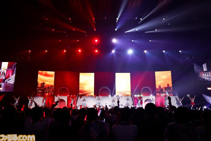 『アイマス ミリオンライブ！』13thライブDAY1リポート。高山紗代子主演の“全力援走”の名に相応しい、MCなしのノンストップライブに圧倒される。新曲『SPARKERS』のライブ初披露も
