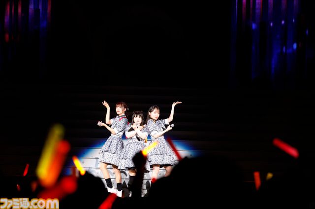 『アイマス ミリオンライブ！』13thライブDAY1リポート。高山紗代子主演の“全力援走”の名に相応しい、MCなしのノンストップライブに圧倒される。新曲『SPARKERS』のライブ初披露も