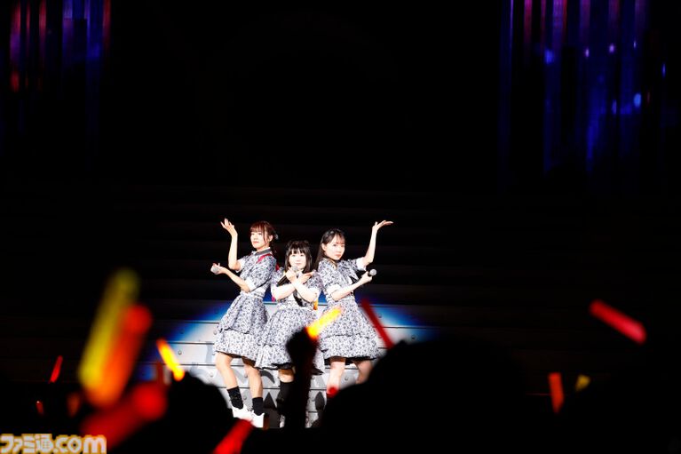 『アイマス ミリオンライブ！』13thライブDAY1リポート。高山紗代子主演の“全力援走”の名に相応しい、MCなしのノンストップライブに圧倒される。新曲『SPARKERS』のライブ初披露も