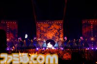 『アイマス ミリオンライブ！』13thライブDAY2リポート。二階堂千鶴の主演公演は“Grand bal masqué”のテーマにピッタリのゴージャスなライブ。新曲『ムーンライト・プロムナード』がオープニングを飾る