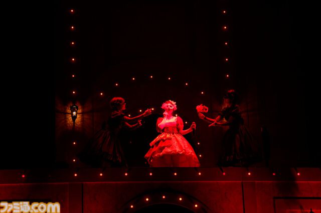 『アイマス ミリオンライブ！』13thライブDAY2リポート。二階堂千鶴の主演公演は“Grand bal masqué”のテーマにピッタリのゴージャスなライブ。新曲『ムーンライト・プロムナード』がオープニングを飾る